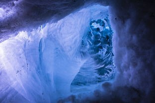 (露希尔图片)露希尔：在光明与黑暗之间的天秤之上，探寻真实自我的旅程