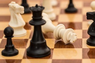 (棋兵传说怎么扫码登录游戏)棋兵传说是一款融合了传统棋类游戏与现代科技元素的创新型游戏。以下是一篇关于如何扫码补充内容，以及从多个角度进行分析和提出问题的1981字原创文章。