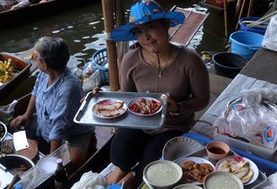 (风味美食街国际破解版)风味美食街国际服作为一款深受全球玩家喜爱的美食探索类游戏，不仅让玩家在虚拟世界中体验各地美食的魅力，还激发了人们对真实世界中美食文化的兴趣。以下是一篇关于风味美食街国际服的原创文章，共计1339字。